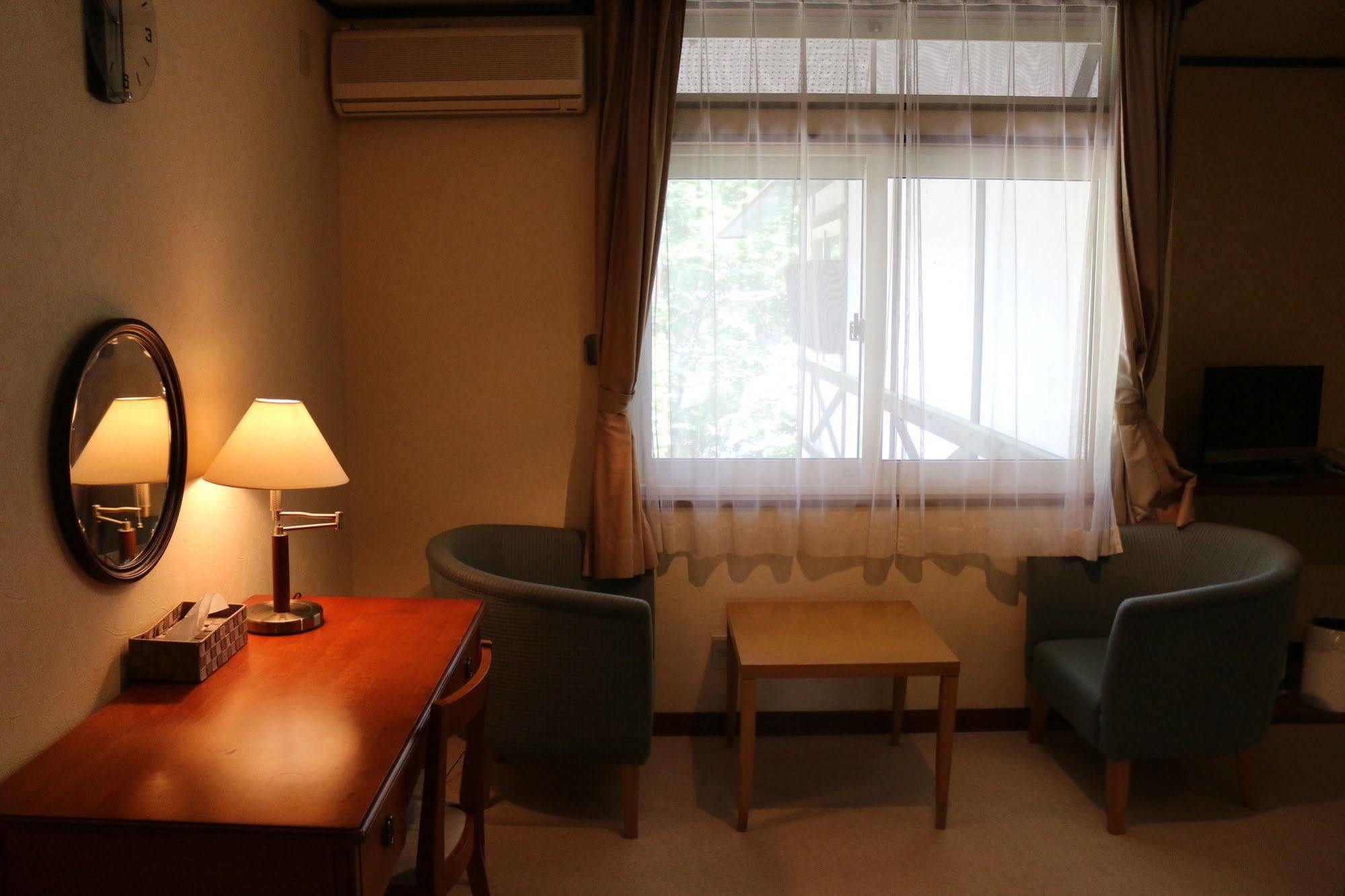 Petit Hotel Enchante Hakuba Eksteriør billede